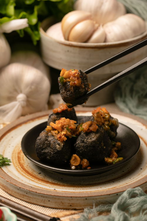 油炸臭豆腐臭干子特色小吃餐饮美食摄影图 摄影