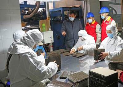 国网东台市供电公司 电力护航，助特色海产品加工“疫”路复产